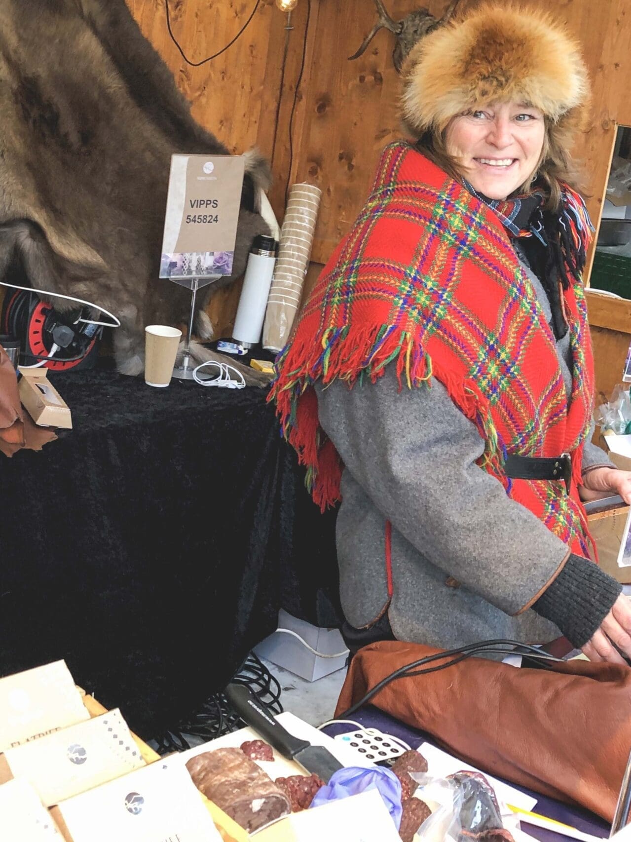 En rekke utstillere og boder på Julemarked Røros. Foto: Julemarked Røros.